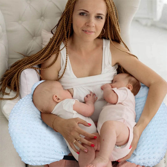 twin-feeding-pillow-mum